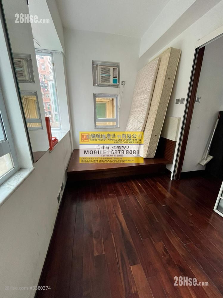 Hart Avenue Court Sell 1 Bedroom , 1 Bathroom 248 ft²