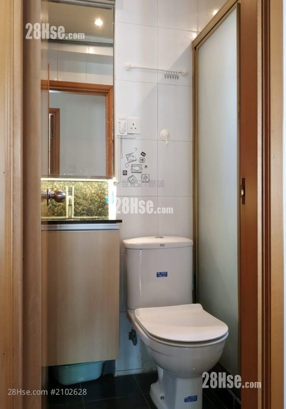 Cheung Wo Court Sell 2 Bedrooms , 1 Bathroom 414 ft²