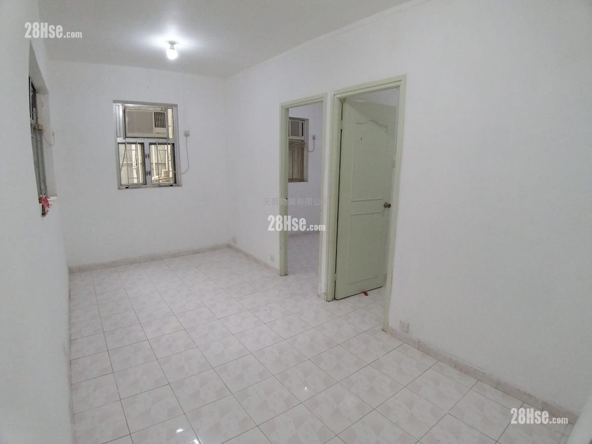 Tam Kung Mansion Sell 2 Bedrooms , 1 Bathroom 427 ft²