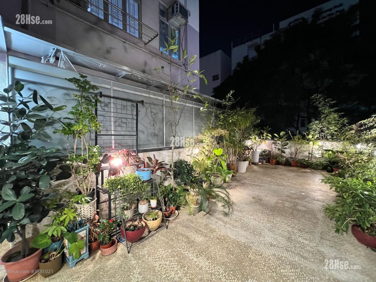Seaview Building Sell 1 Bedroom , 1 Bathroom 278 ft²