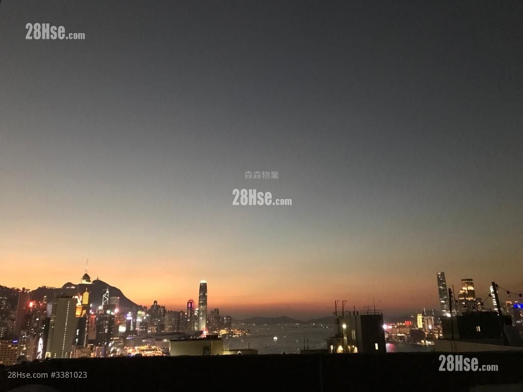 Hing Hon Building Sell 3 Bedrooms , 1 Bathroom 466 ft²