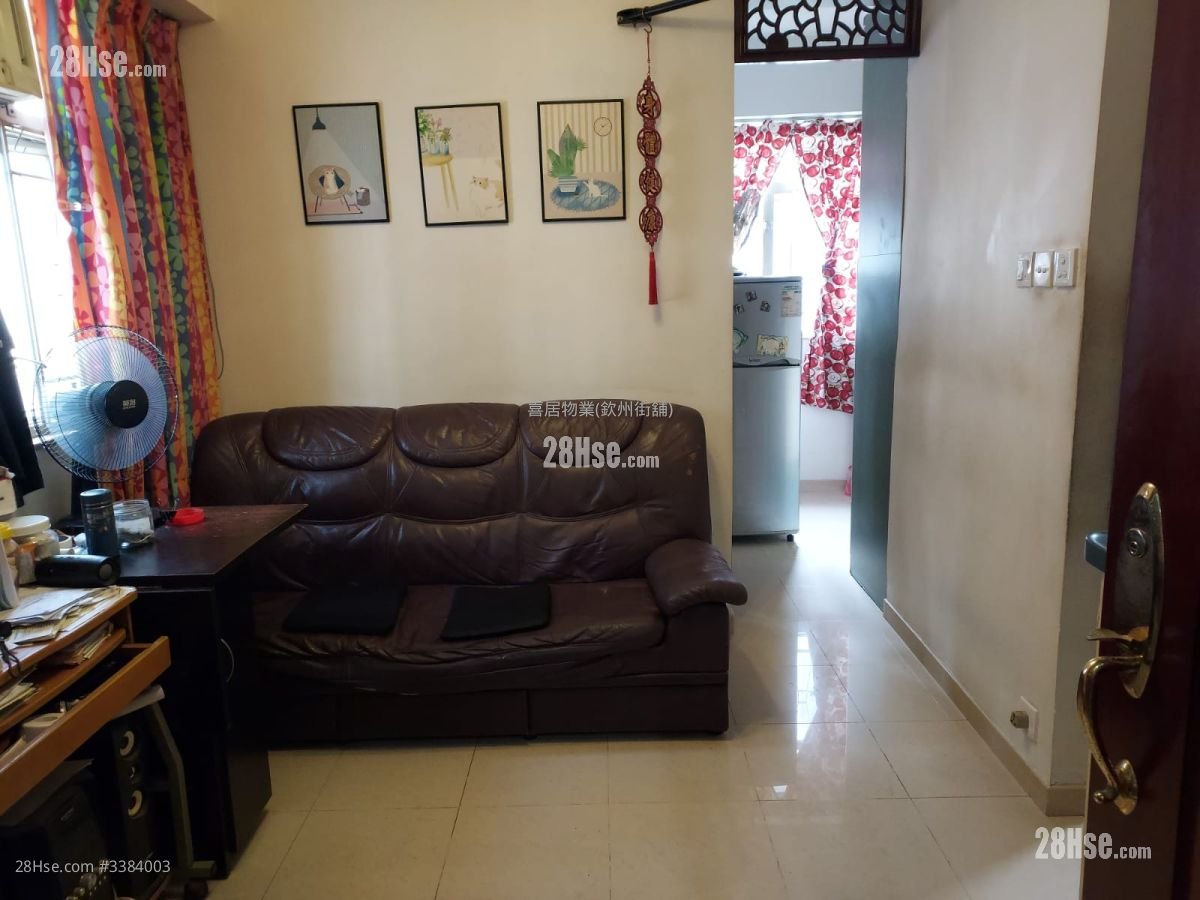 Chi Tat Building Sell 2 Bedrooms , 1 Bathroom 230 ft²