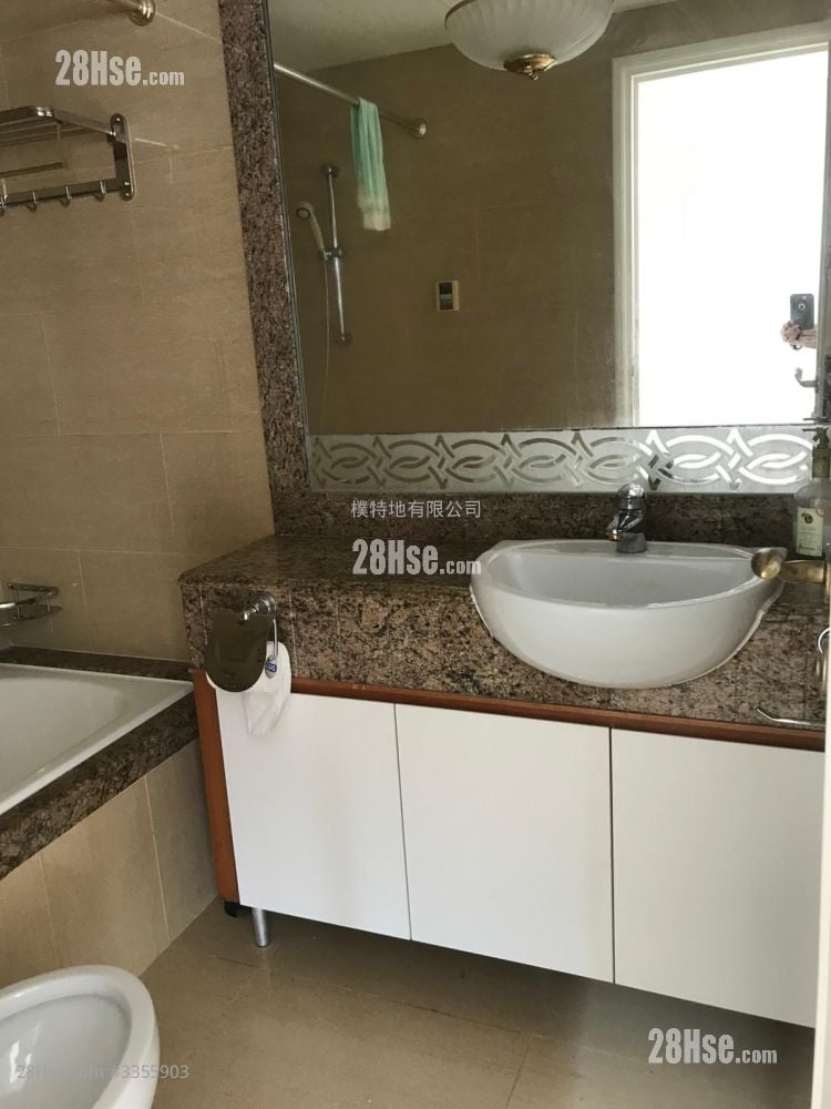 Sky Tower Rental 2 Bedrooms , 1 Bathroom 539 ft²