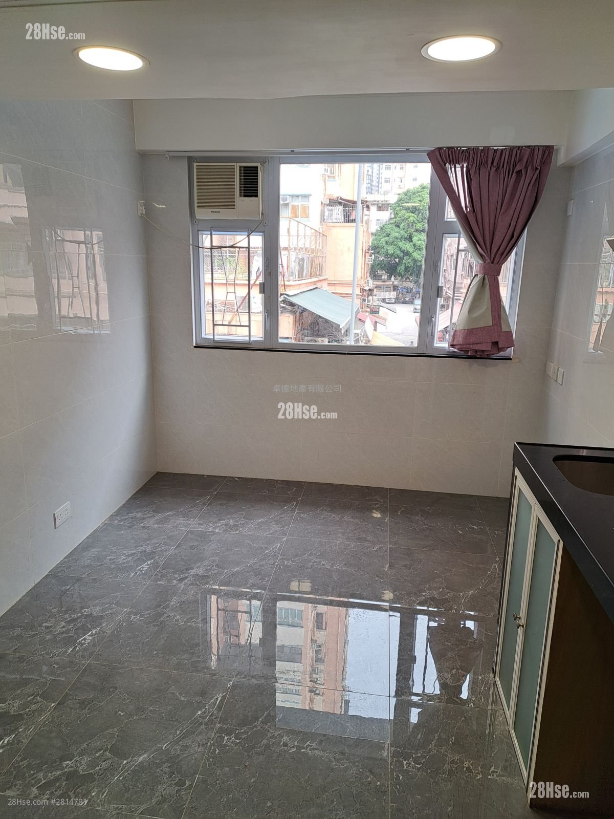Fuk Chiu House Rental 150 ft²