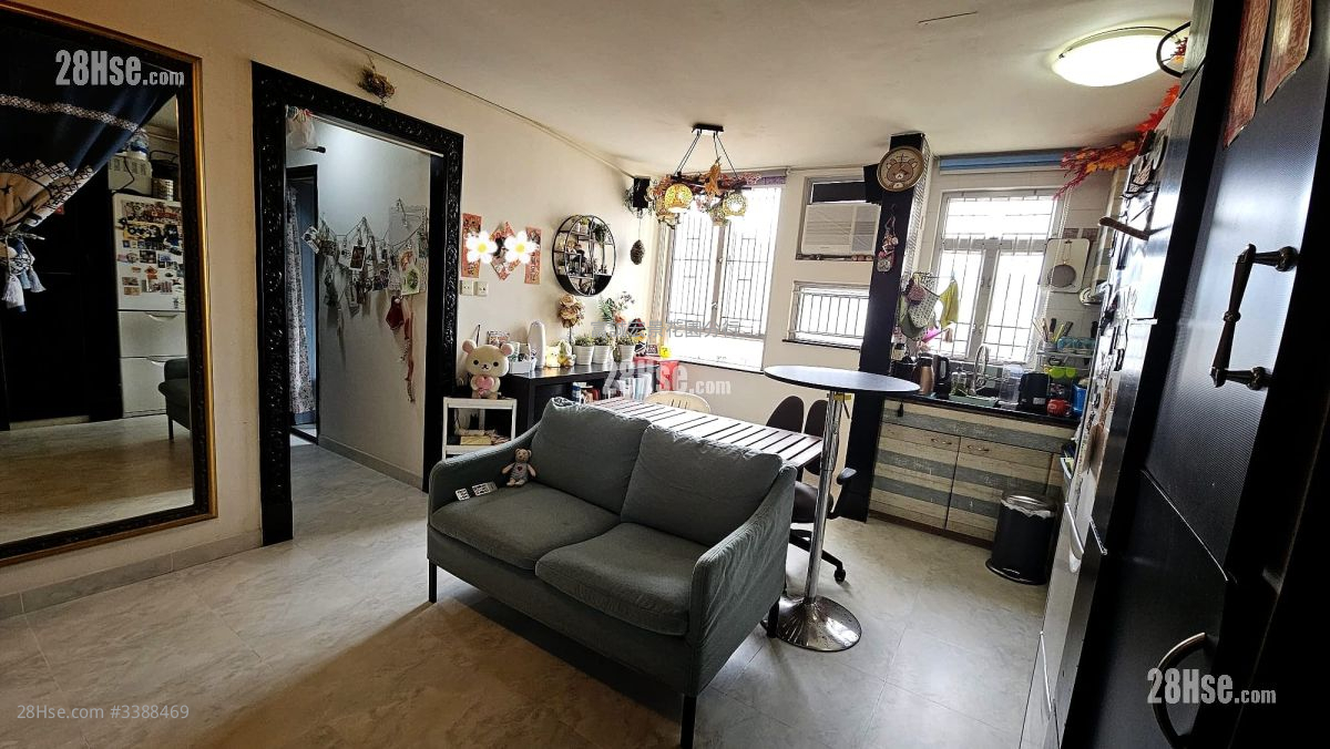 Kingsford Terrace Sell 2 Bedrooms , 1 Bathroom 431 ft²
