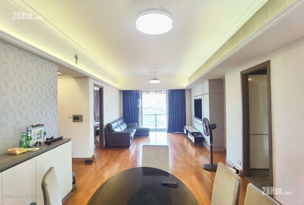 Hill Paramount Rental 3 Bedrooms , 3 Bathrooms 1,530 ft²