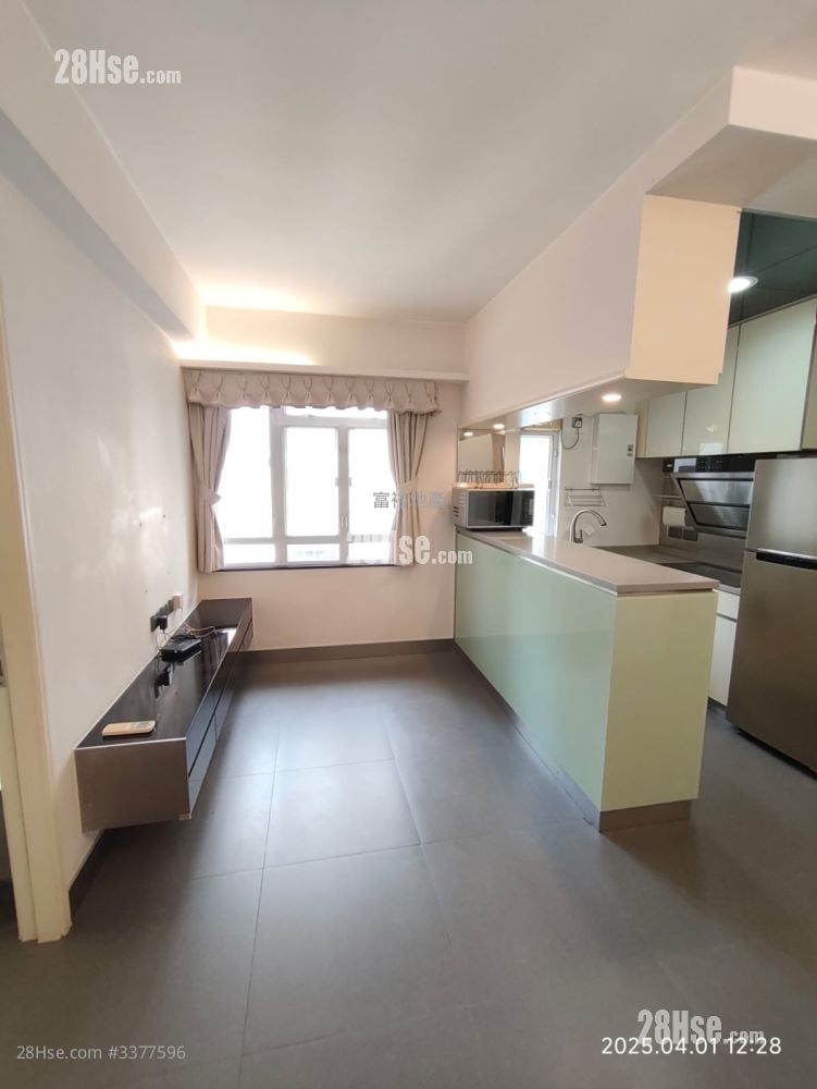 On Wing Building Rental 1 Bedroom , 1 Bathroom 356 ft²
