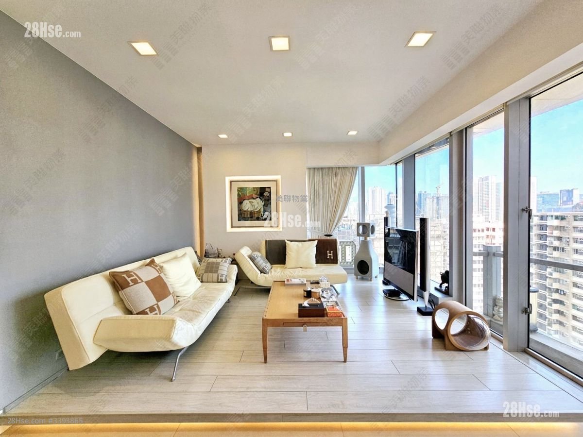 Forfar Sell 3 Bedrooms 1,755 ft²