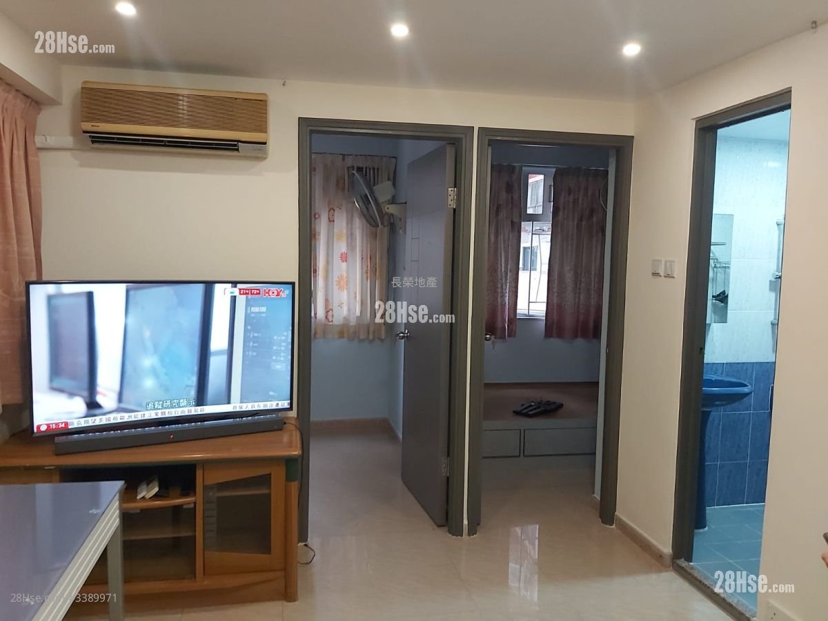 Kam Fai Building Rental 305 ft²