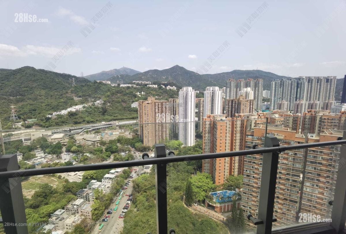 Hill Paramount Rental 3 Bedrooms , 2 Bathrooms 1,530 ft²