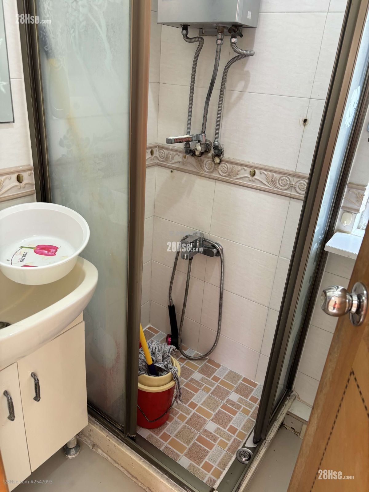 Godfrey Centre Rental 2 Bedrooms 270 ft²