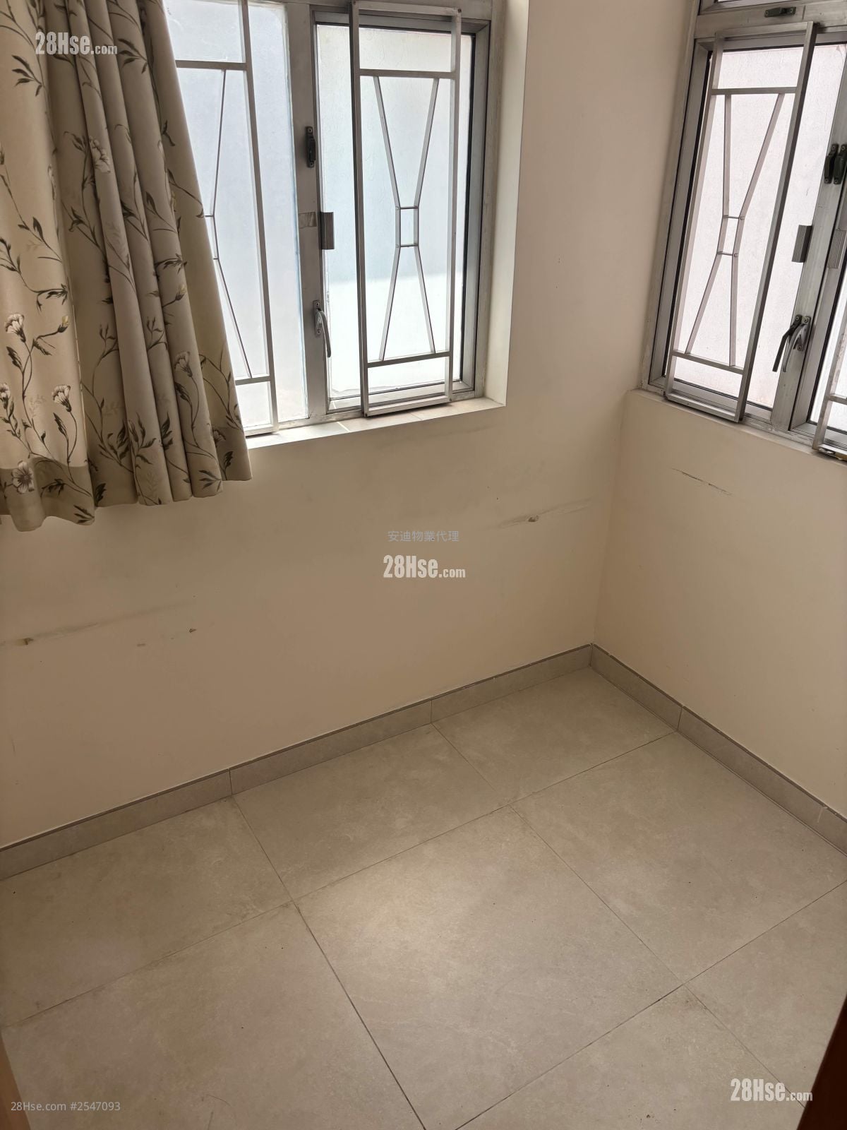 Godfrey Centre Rental 2 Bedrooms 270 ft²