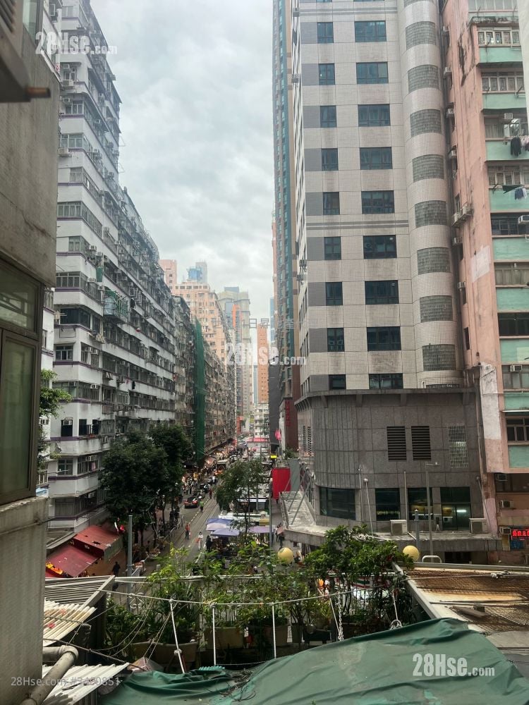 Hung Yat Building Sell 2 Bedrooms , 1 Bathroom 342 ft²
