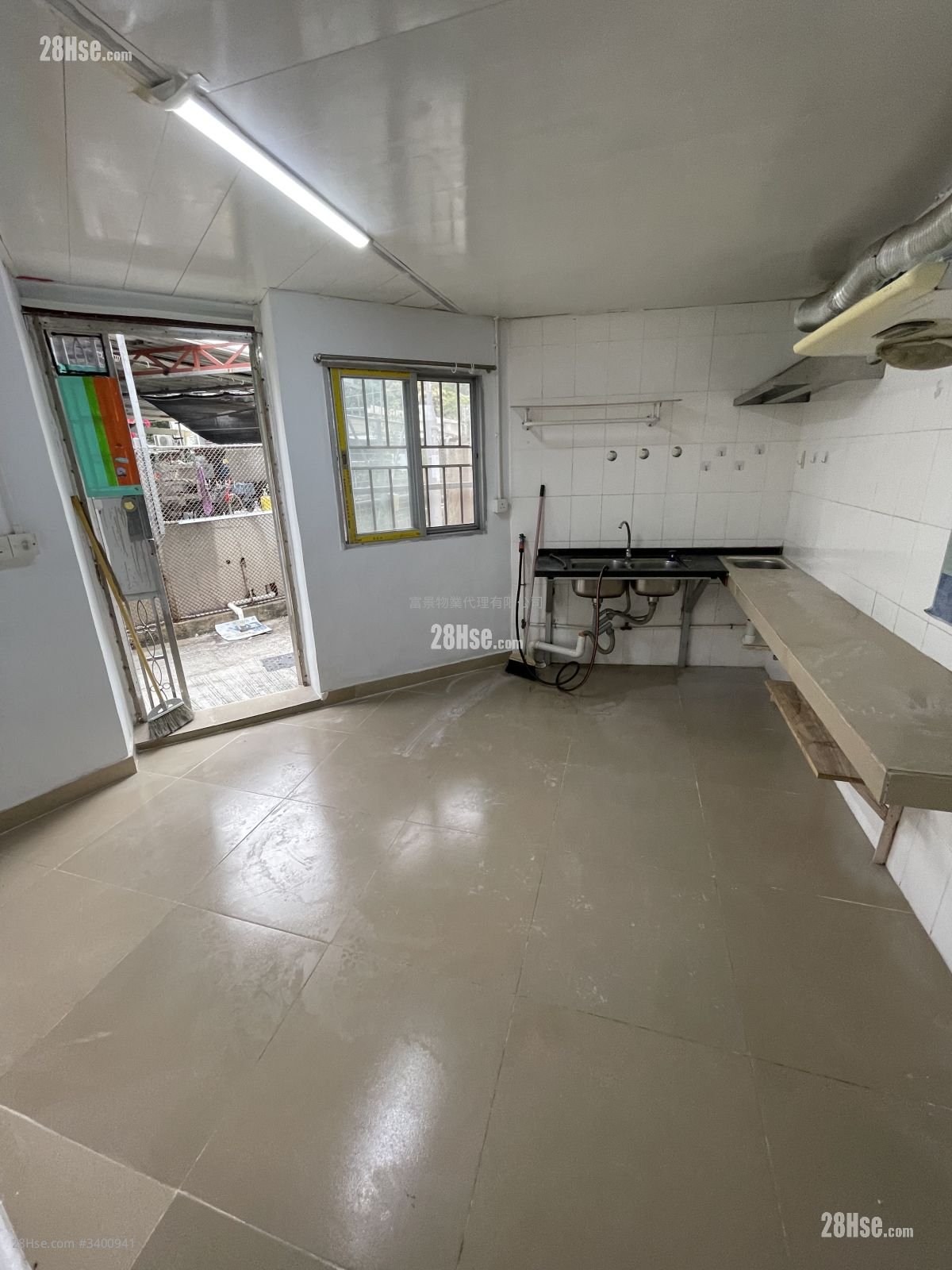 Fuk Hang Tsuen Rental 2 Bedrooms , 1 Bathroom 350 ft²