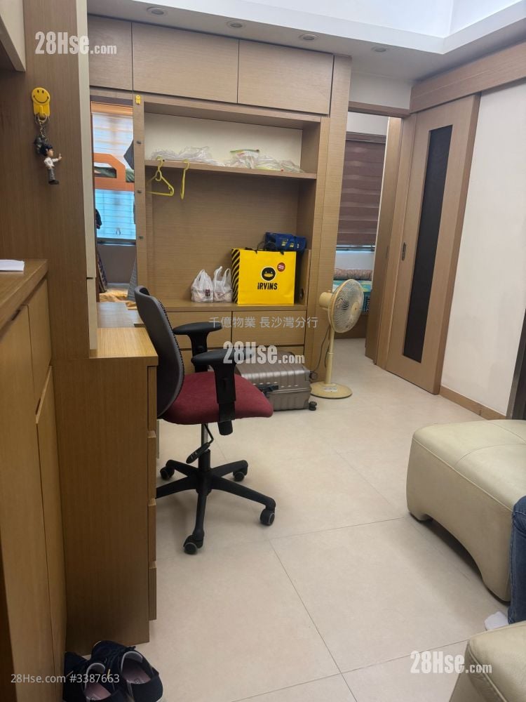 Kam Yuen Mansion Sell 2 Bedrooms 309 ft²