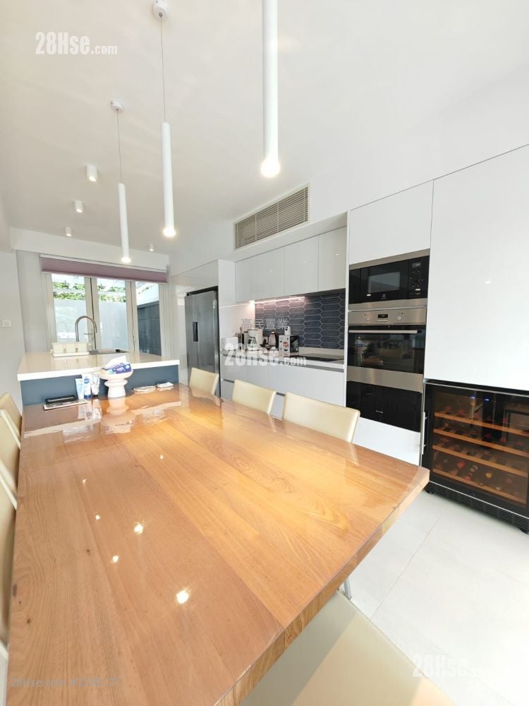 Sheung Sze Wan Rental 3 Bedrooms , 2 Bathrooms 1,400 ft²
