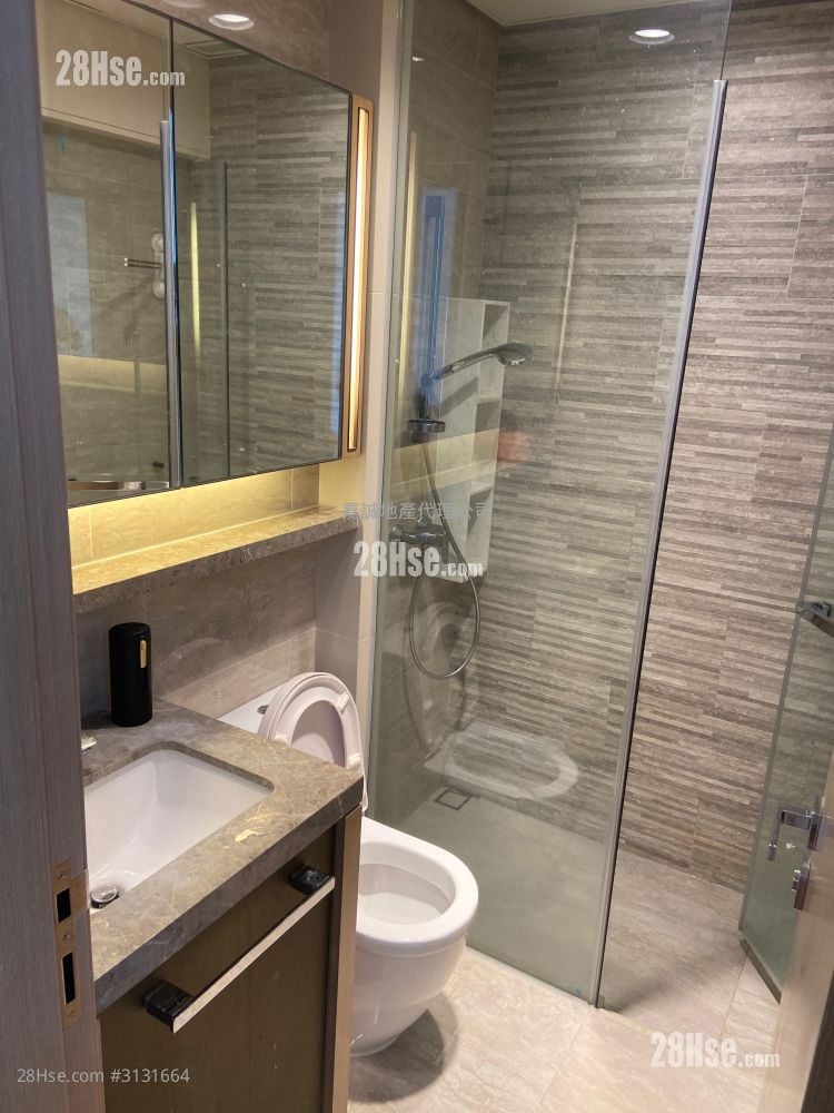 Eight Regency Rental 1 Bedroom , 1 Bathroom 328 ft²