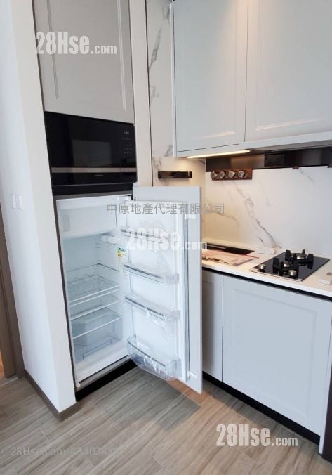 The Addition Sell Studio 238 ft²