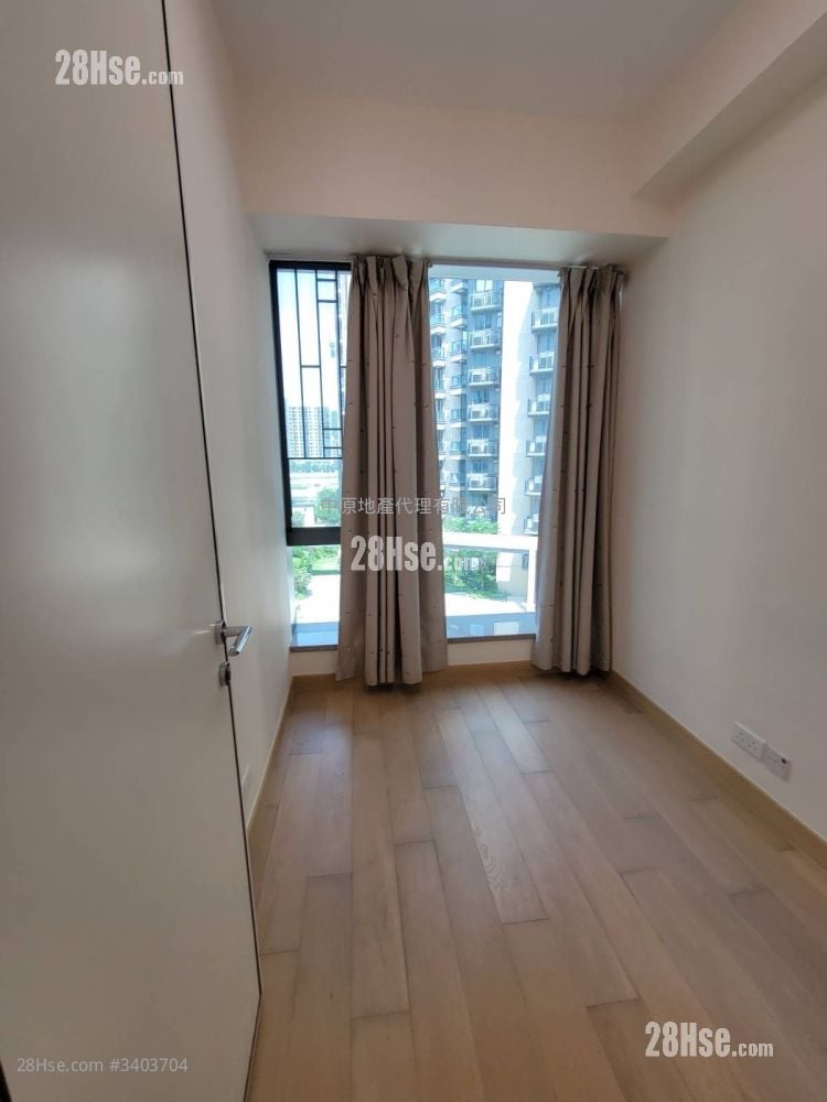 Capri Sell 3 Bedrooms 624 ft²