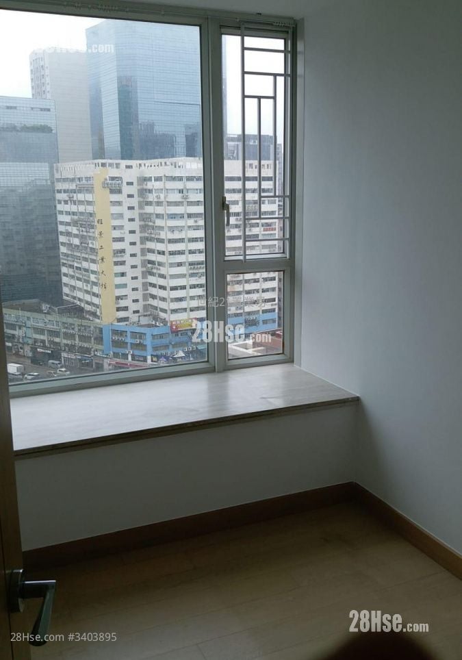 Lions Rise Rental 3 Bedrooms , 3 Bathrooms 944 ft²