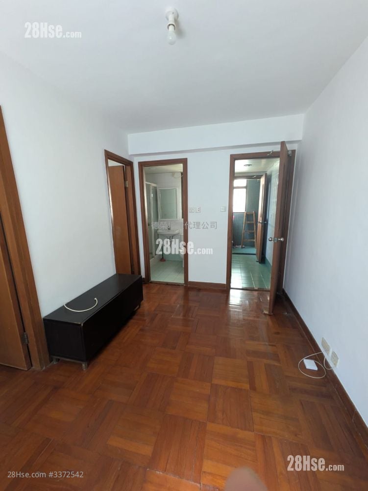Kui Ga Court Rental 2 Bedrooms , 1 Bathroom 337 ft²