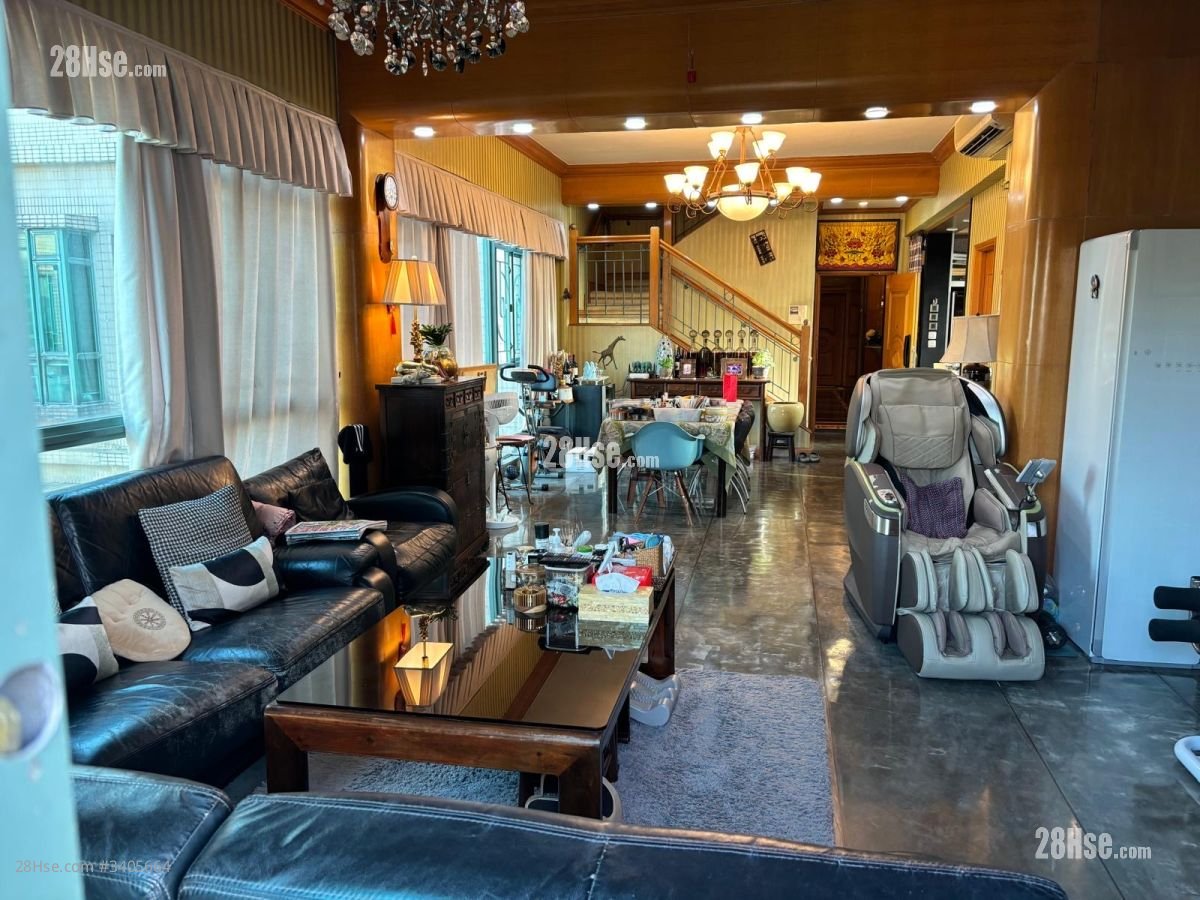 Parkside Villa Sell 4 Bedrooms , 3 Bathrooms 1,610 ft²
