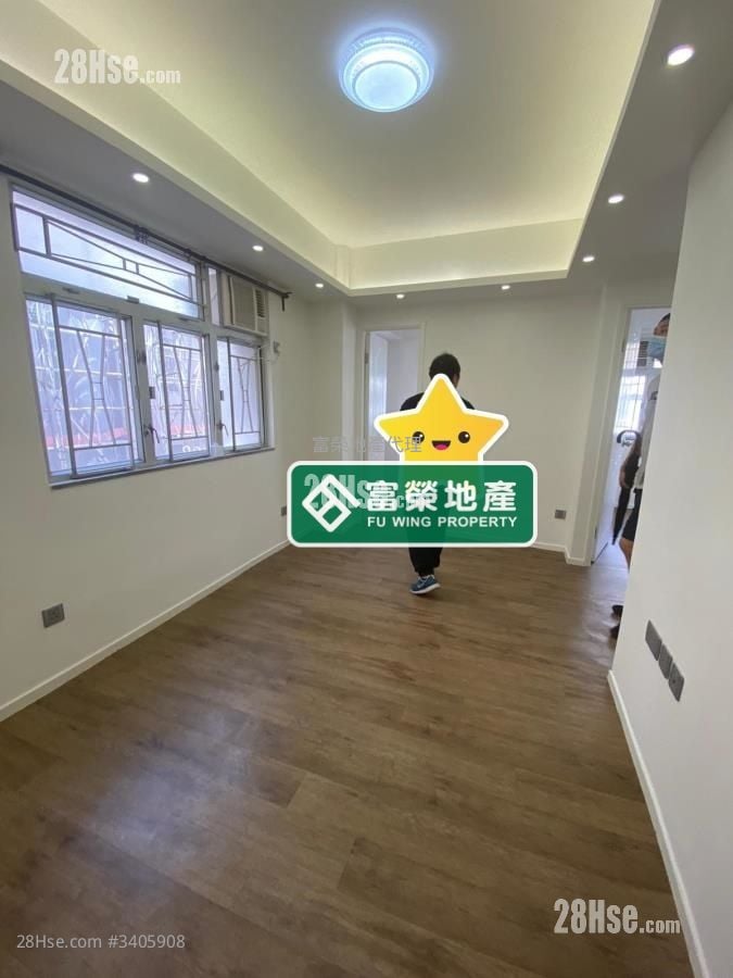 Kui Shing Building Sell 2 Bedrooms 360 ft²