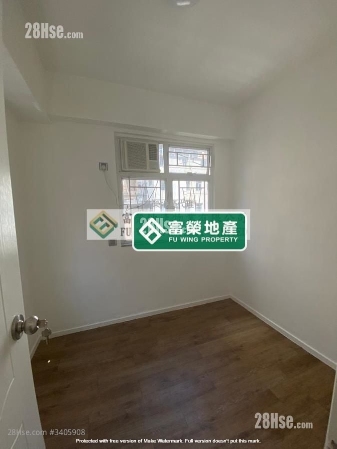 鉅成大樓 售盤 2 房 360 平方呎