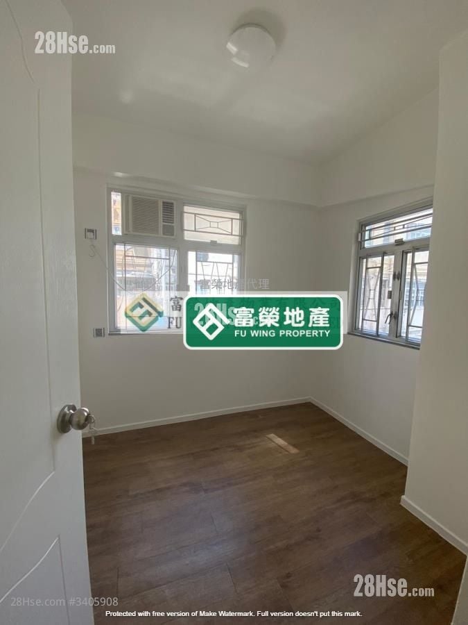 鉅成大樓 售盤 2 房 360 平方呎