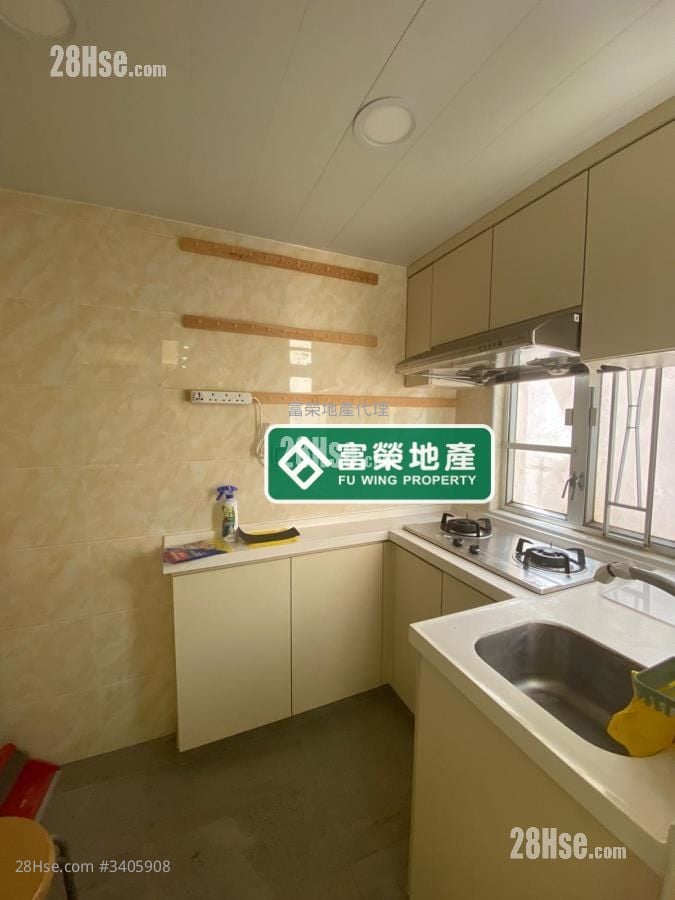 鉅成大樓 售盤 2 房 360 平方呎