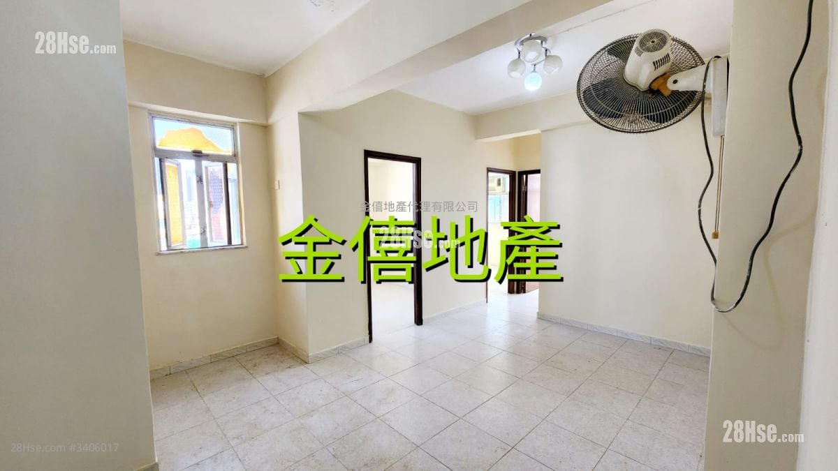 New Pei Ho Building Sell 3 Bedrooms , 1 Bathroom 532 ft²