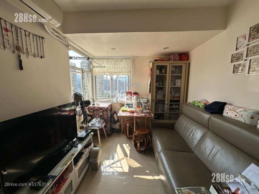 Tai Po Plaza Sell 2 Bedrooms , 1 Bathroom 424 ft²
