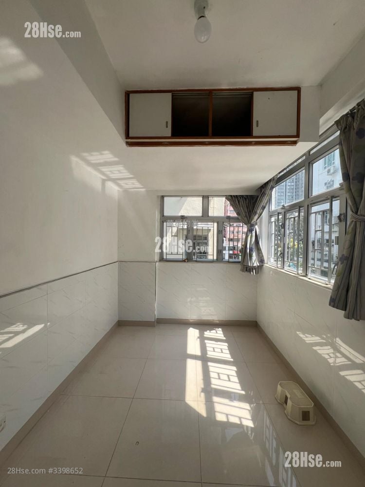 Foo Yuen Building Rental Studio , 1 Bathroom 185 ft²