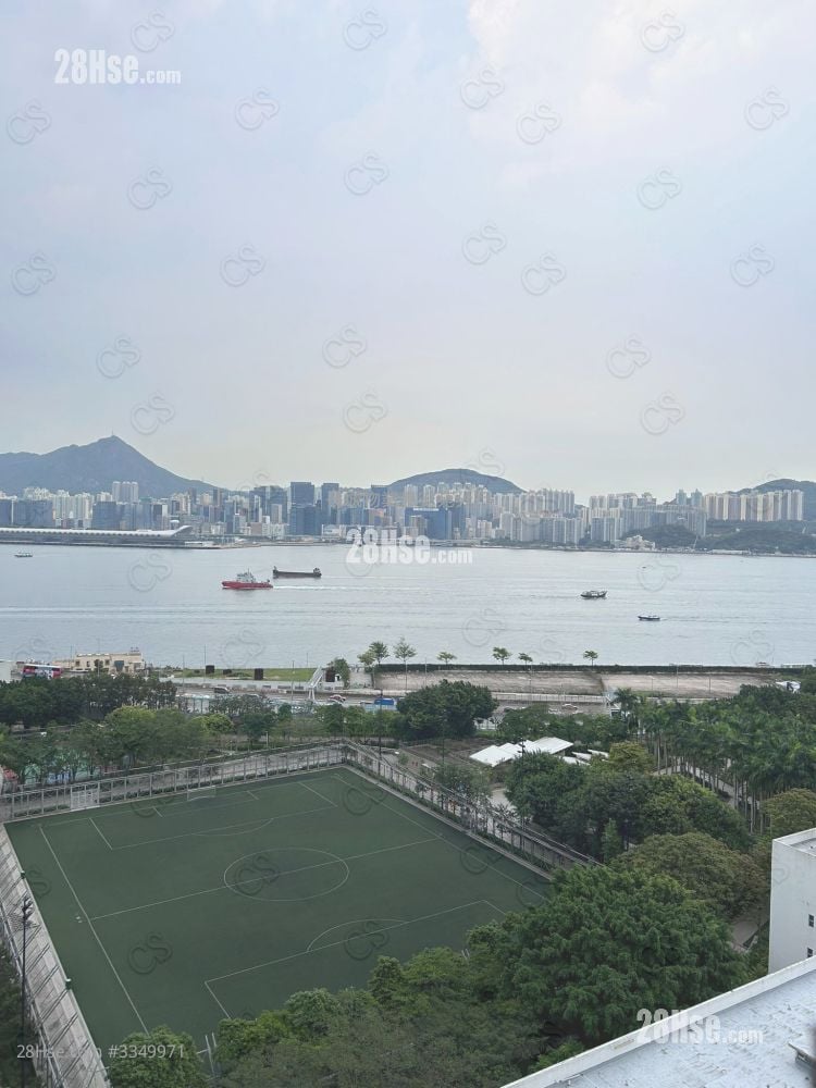 King's View Court Sell 3 Bedrooms , 2 Bathrooms 689 ft²