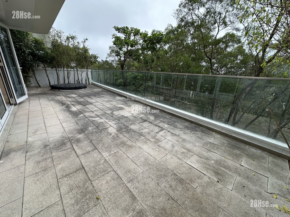 Le Cap Rental 4 Bedrooms , 4 Bathrooms 1,827 ft²