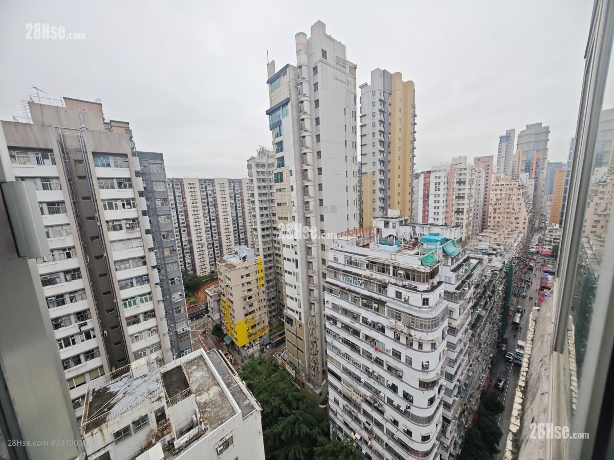 Hung Yat Building Sell 2 Bedrooms , 1 Bathroom 342 ft²