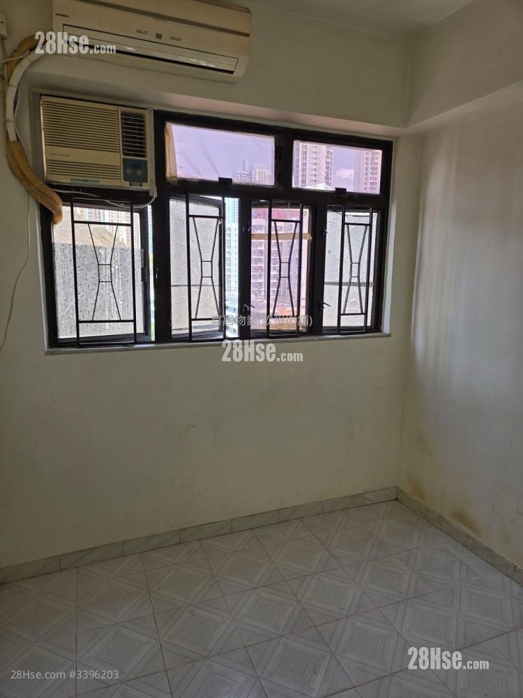 Wing Shing Building Sell 2 Bedrooms 418 ft²