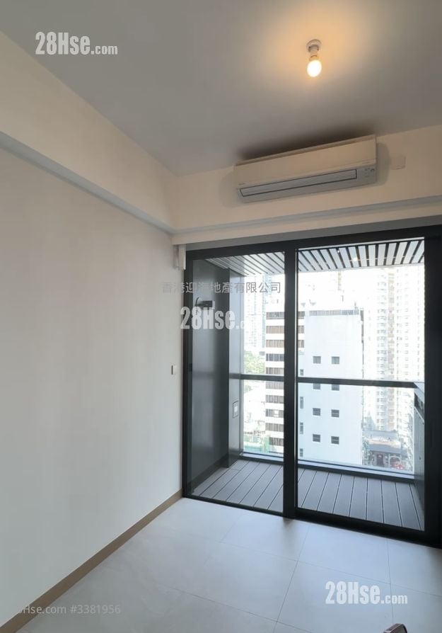 Baker Circle Greenwich Rental 2 Bedrooms , 1 Bathroom 387 ft²