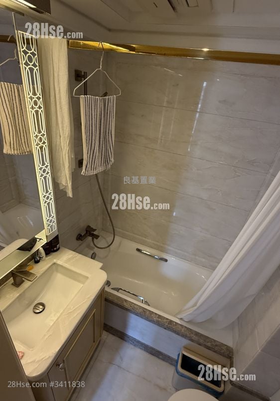 63 Pokfulam Sell 3 Bedrooms , 2 Bathrooms 494 ft²