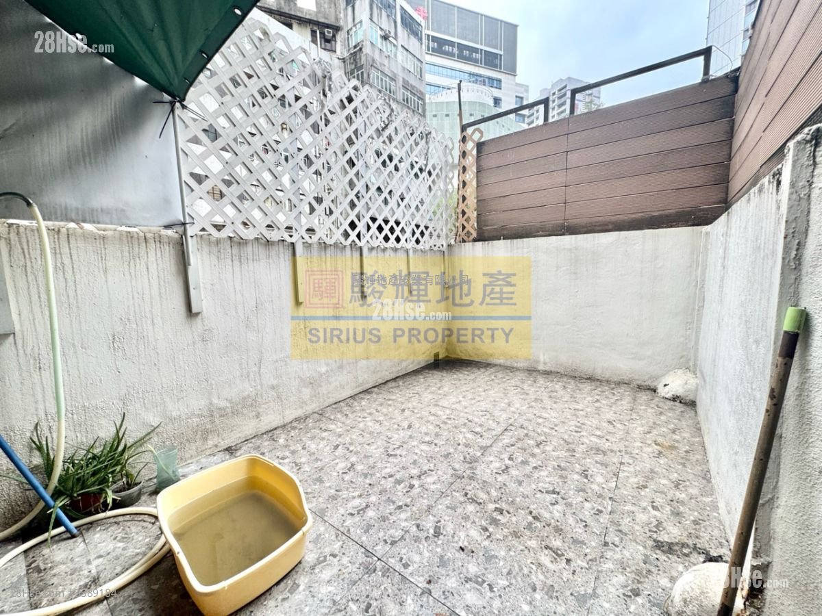 Hong Fai Building Sell 1 Bedroom , 1 Bathroom 242 ft²