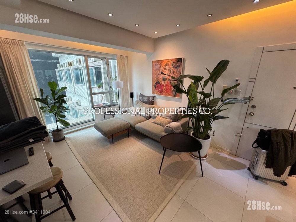 The Rednaxela Sell 2 Bedrooms , 2 Bathrooms 637 ft²