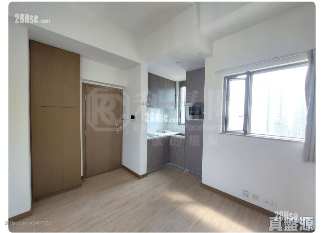 Astoria Crest Rental 1 Bedroom , 1 Bathroom 260 ft²