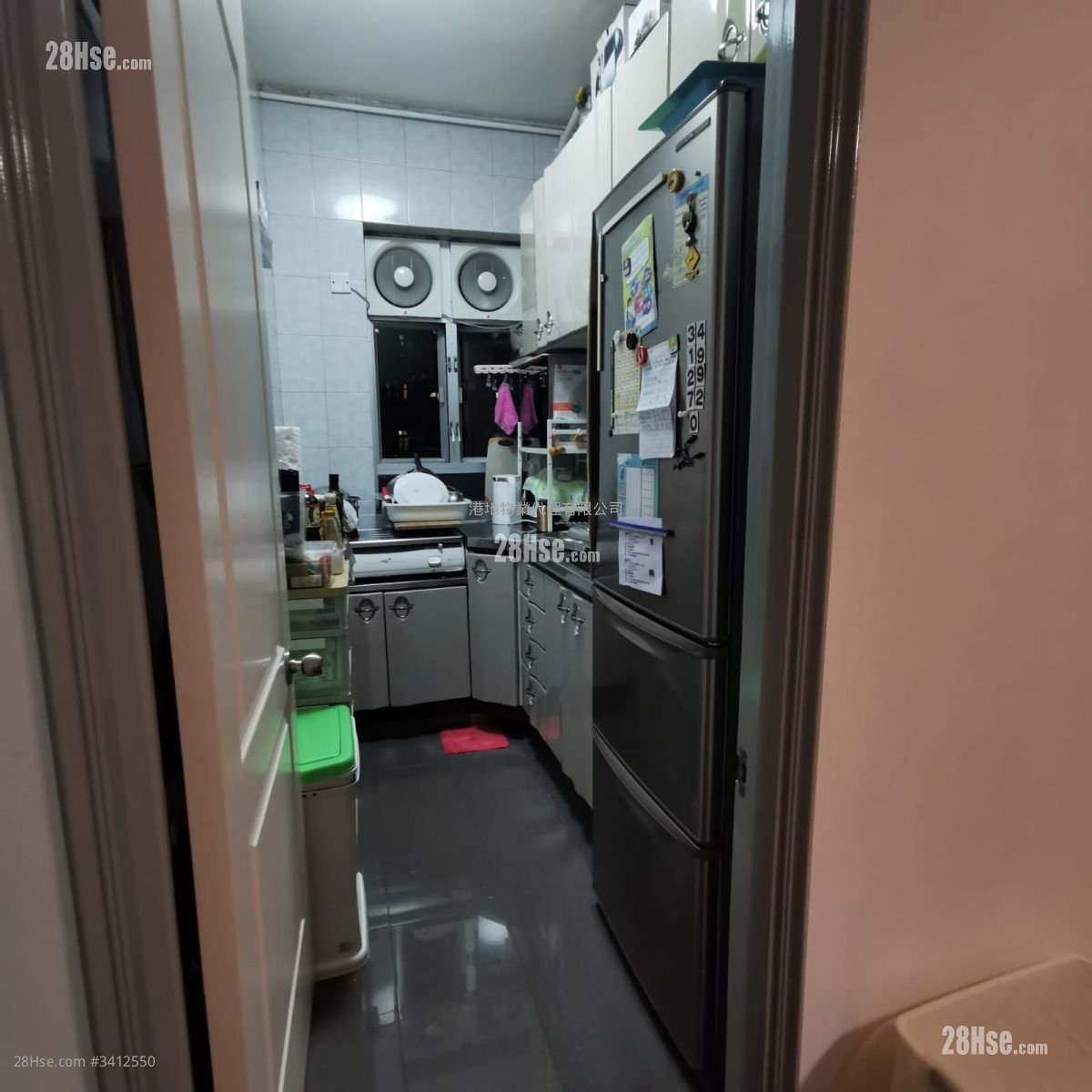 Kam Tao Building Rental 3 Bedrooms , 1 Bathroom 604 ft²