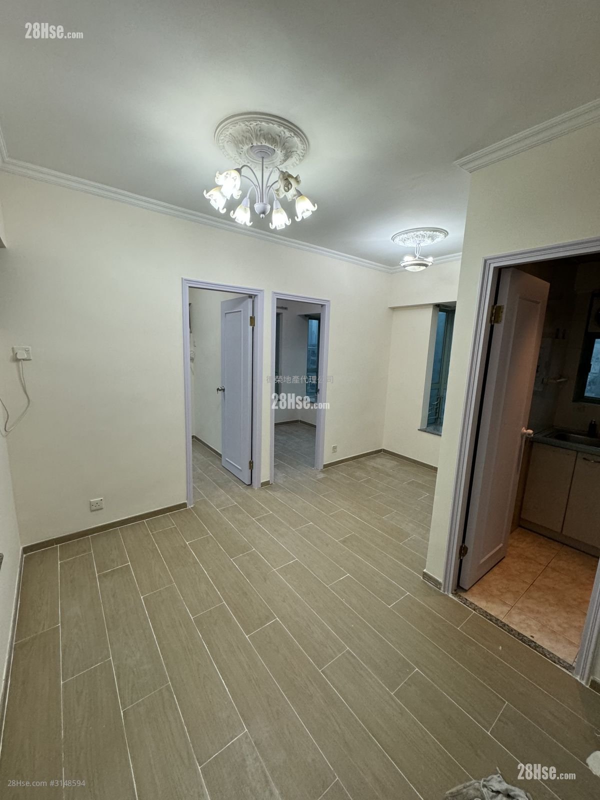 Top Growth Court Rental 2 Bedrooms , 1 Bathroom 304 ft²