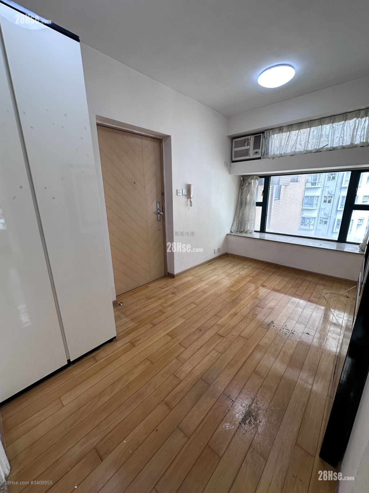La Maison Du Nord Rental 2 Bedrooms , 1 Bathroom 327 ft²