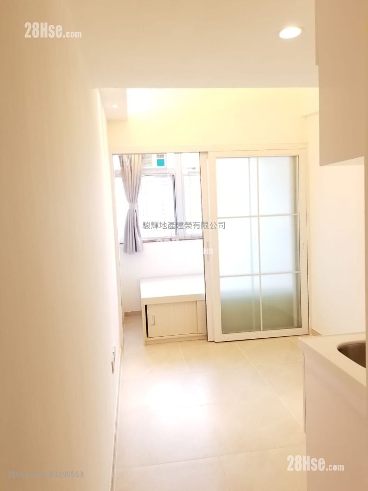 Lee Fung Building Rental 1 Bedroom , 1 Bathroom 200 ft²