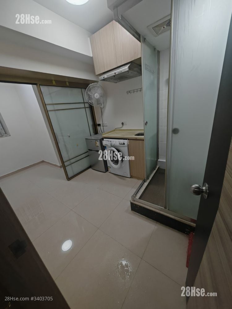 Man Yuen Building Rental 1 Bedroom , 1 Bathroom 120 ft²