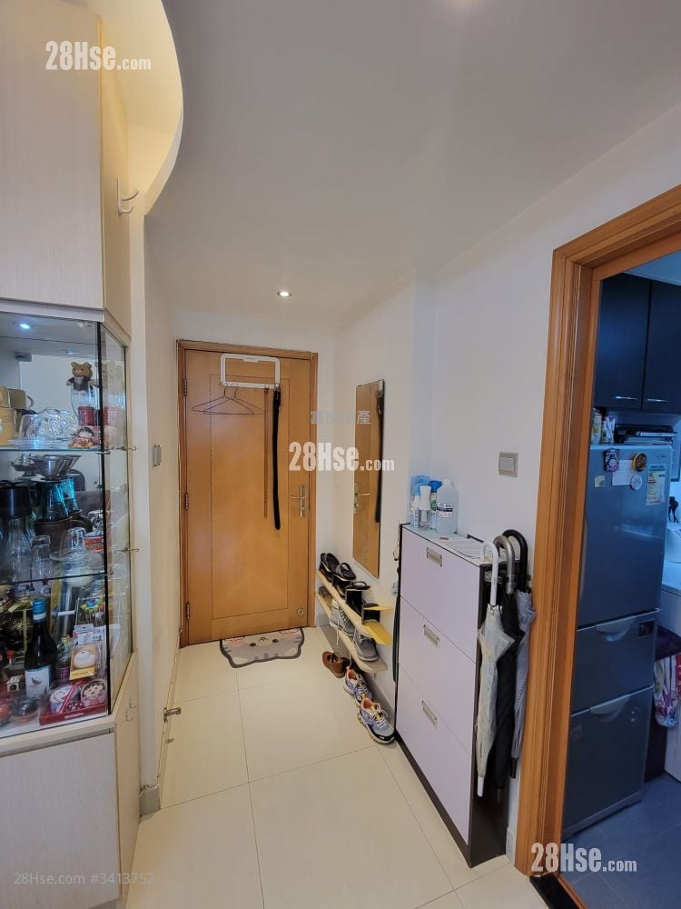 Ho Shun Lee Building Sell 2 Bedrooms , 1 Bathroom 309 ft²
