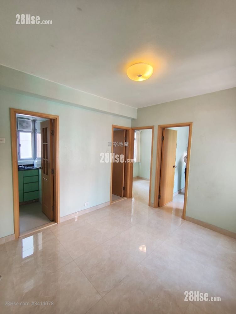 Kee On Building Rental 2 Bedrooms , 1 Bathroom 273 ft²