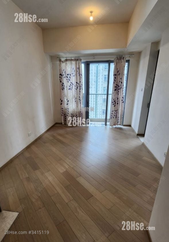 Eight Regency Rental 310 ft²